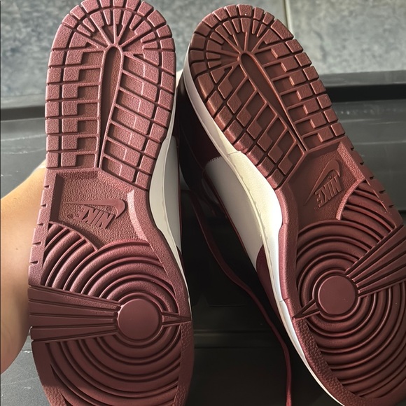 Nike High Top dunks - Picture 5 of 5